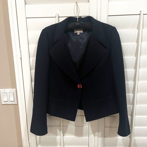 Armani Collezioni Women's Jacket - Like New - Picture 1 of 8